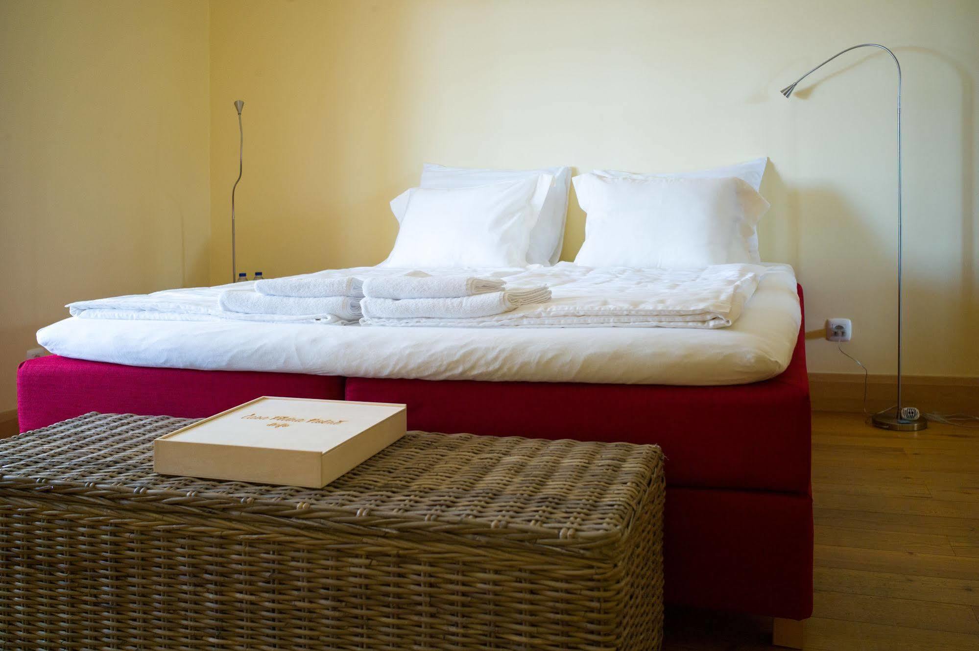 Casa Pedra Nobre Bed and Breakfast Nadadouro Esterno foto